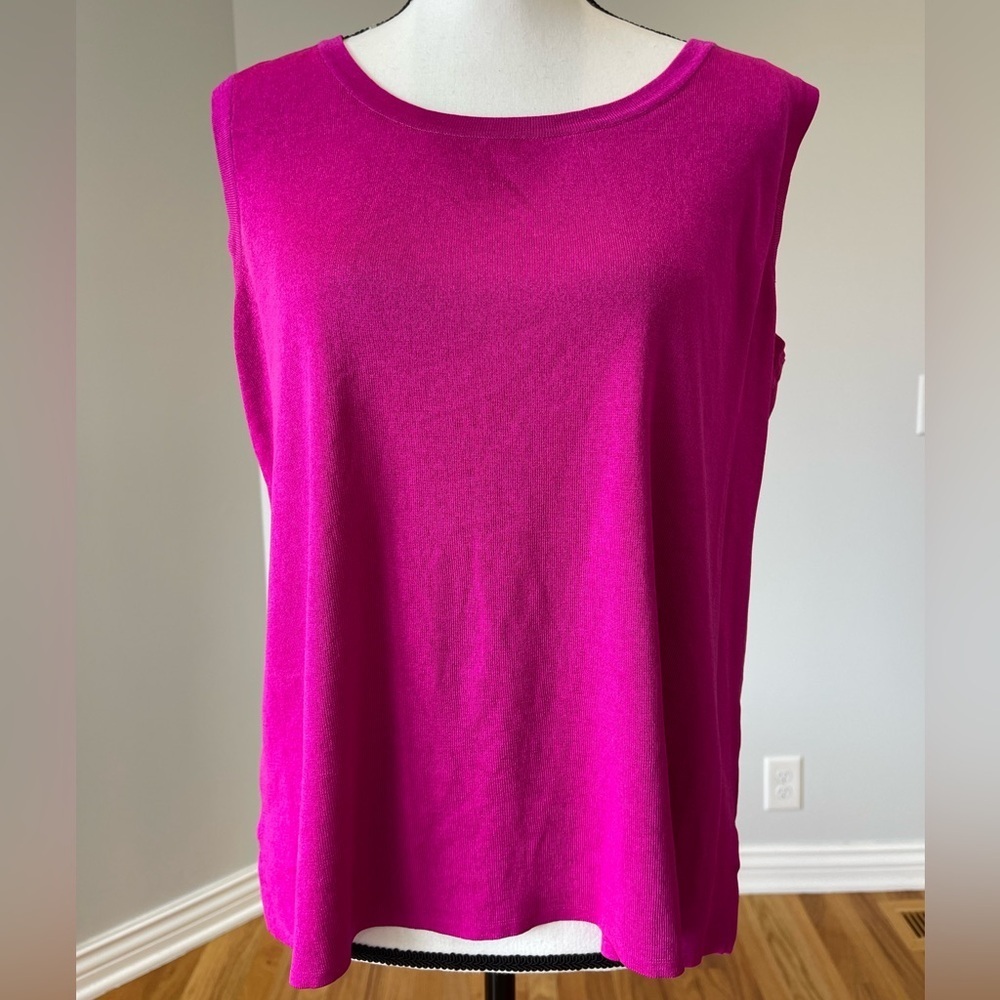 Ming Wang sized 0X fuchsia pink tank mature career work modest layer office